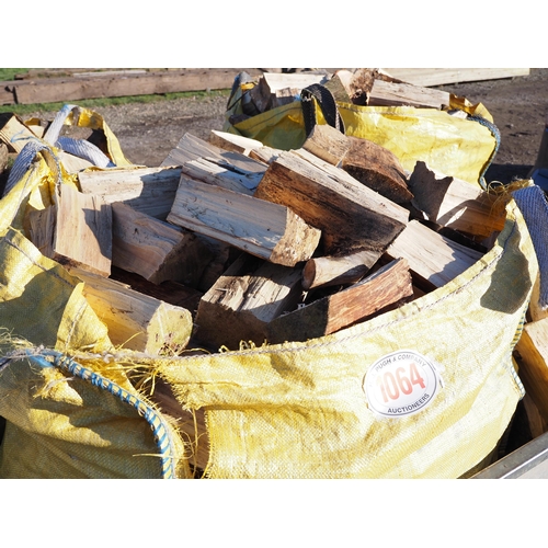 1064 - Bag of hardwood offcuts