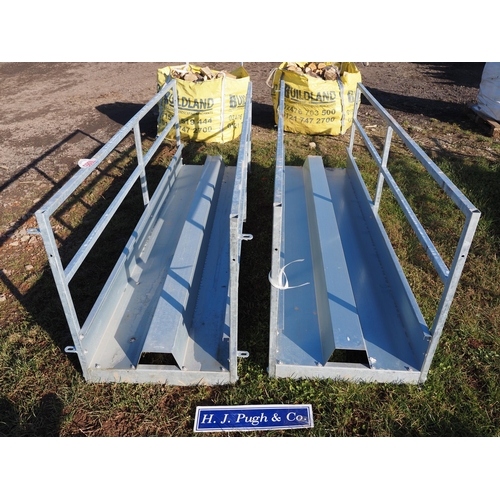 1085 - Galvanised walk in feeders 8ft - 2