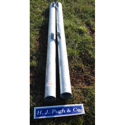 1106 - Round galvanised hanging posts 4½