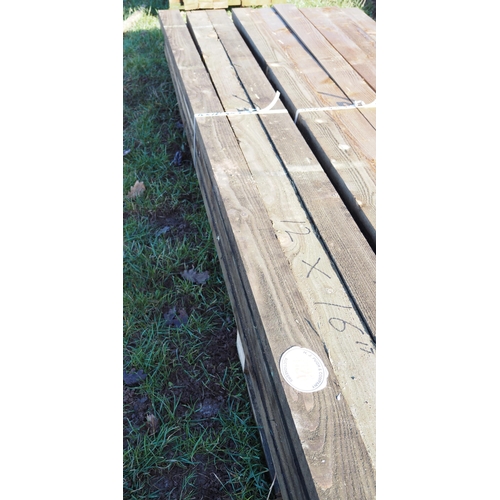 1126 - Sawn timber 16ft x 4