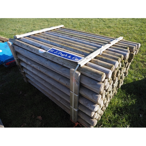 1134 - Round stakes 6ft x 3½