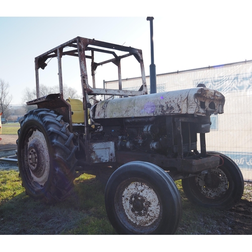 1395 - David Brown 990 Selectamatic tractor. Starts and runs