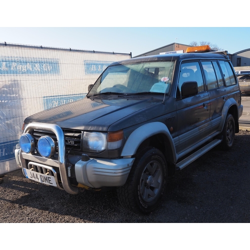 1397 - Mitsubishi Shogun V6 3000 gas conversion. Private plate included, tachograph fitted with LPG convers... 