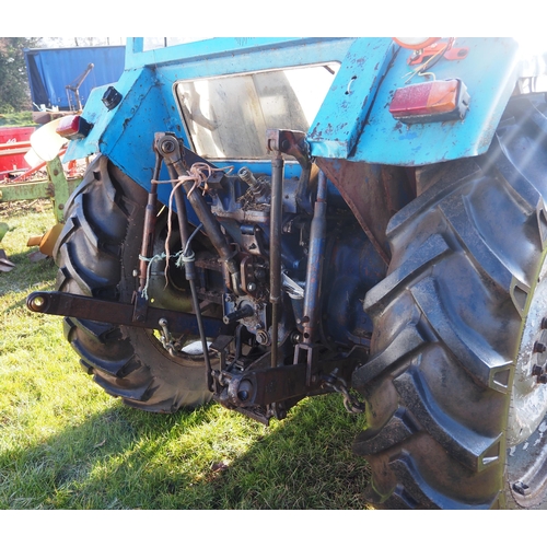 1433 - Leyland 272 tractor with pick up hitch