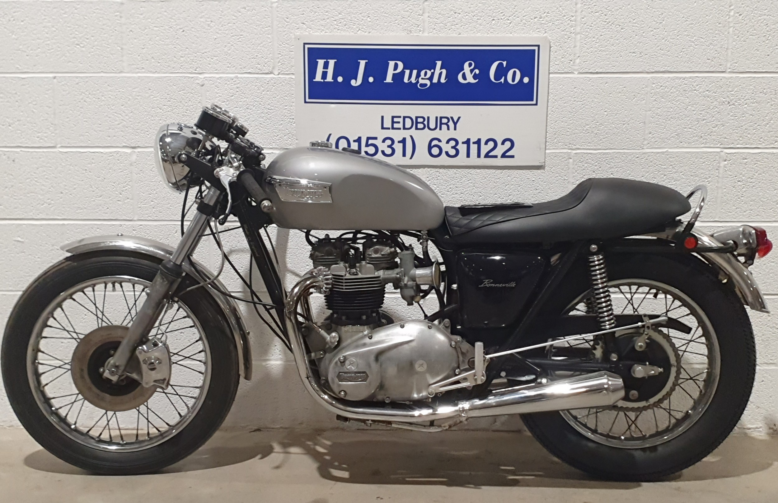 Triumph T140 Cafe Racer Motorcycle. 1971. 750cc. Frame No. 07923 Engine ...