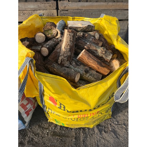 1069 - Bag of hardwood offcuts