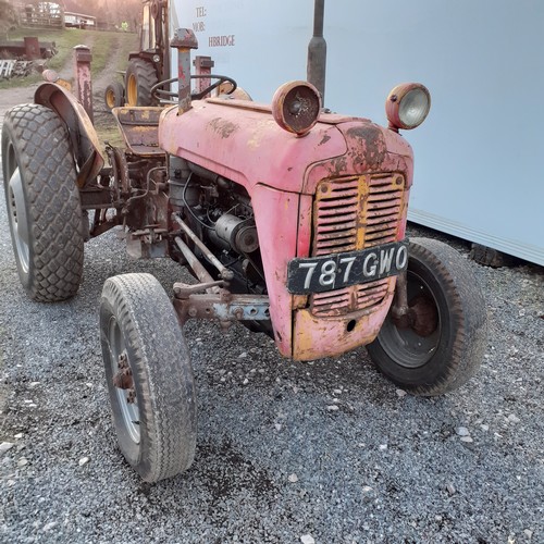 HJ Pugh Spring Tractor World Sale of Vintage and Classic Tractors