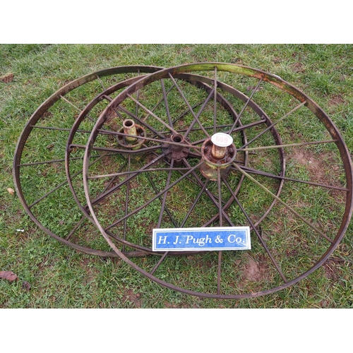 669 - Cast iron cart wheels - 3