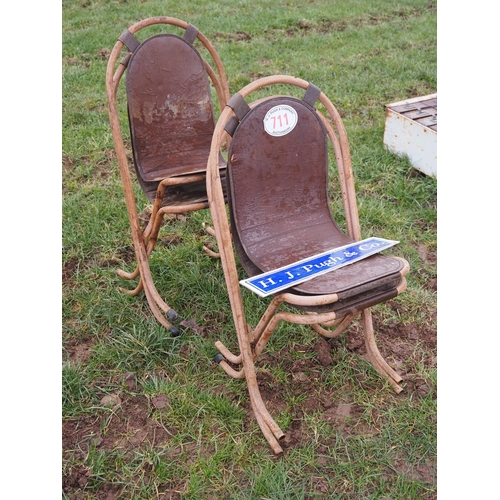 711 - Vintage stackable chairs - 4