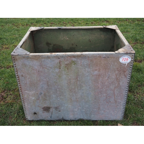 729 - Riveted water tank 4 x 3ft