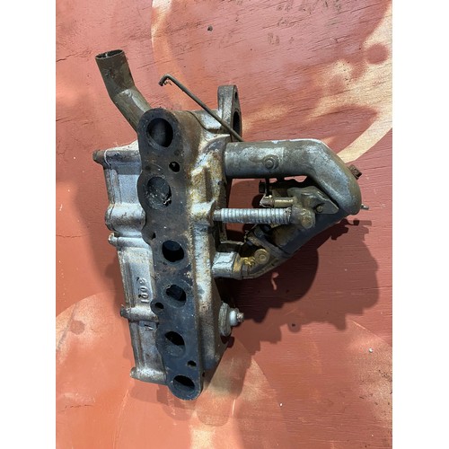 1237 - Ferguson Brown manifold and carburettor