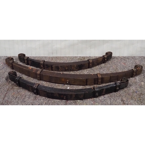 128 - Land Rover Series 3 road springs -3