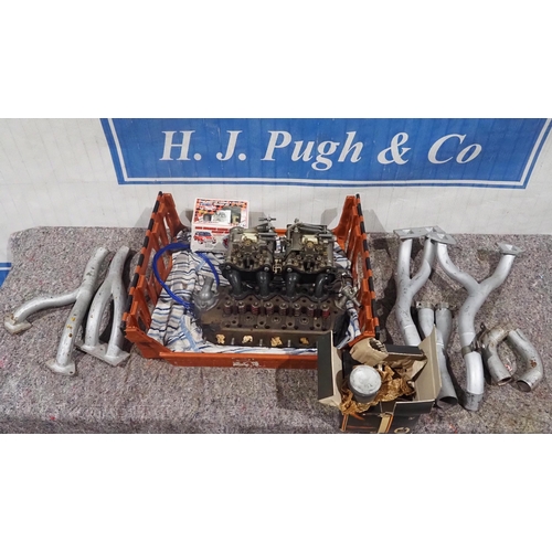 181 - Mini 8 port racing head with twin 40 carburettors