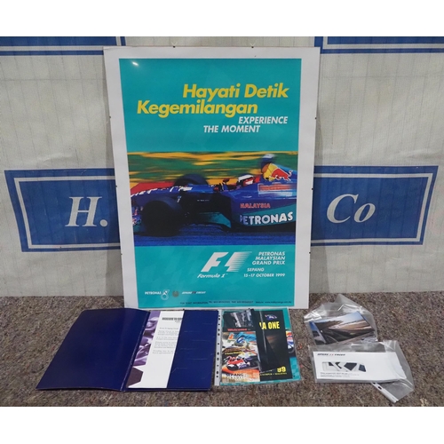 85 - Inaugural Malaysian F1 Grand Prix 1999 Press pack to include build photos, slides and poster