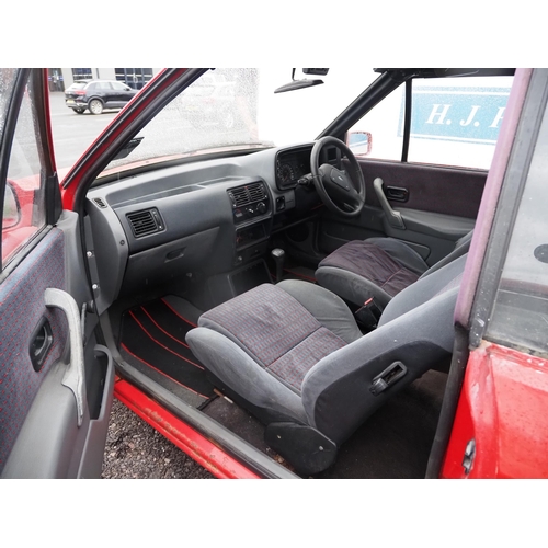 417 - Ford Escort XR3i Cabriolet, 1988, 1597cc.
Spares or repairs.
Reg. E597 YJK. V5 and keys