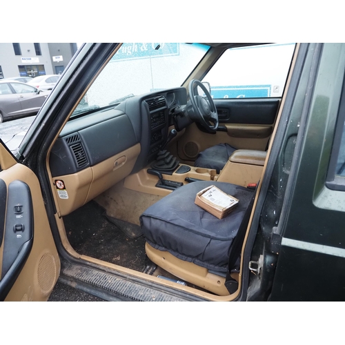 418 - Jeep Cherokee Sport, 1998, 2499cc.
Runs and drives, needs some welding for MOT.
Reg. R296 MEC. V5 an... 
