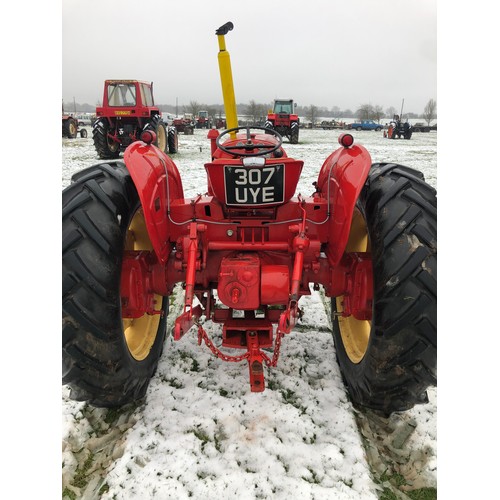 David Brown 950. Very sound tractor with good tyres and paint work. Dry