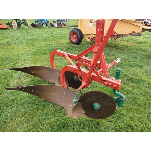 869 - Kverneland 2 furrow plough. Very rare plough, is fitted with early hydrein mouldboards, all metal, i... 