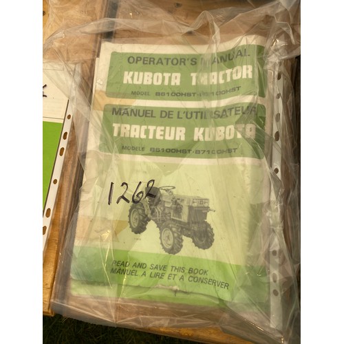 1262 - Kubota B6100/B7100 tractor books