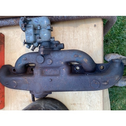 1273 - Fordson N petrol manifold