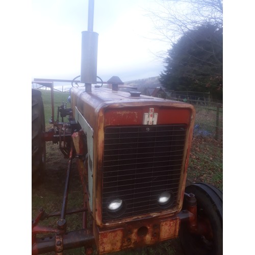 1751 - International 634 tractor. Starts and runs well. Low hours, smokes on start up. Vendor says prior to... 