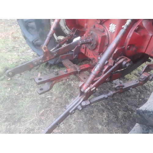 1751 - International 634 tractor. Starts and runs well. Low hours, smokes on start up. Vendor says prior to... 