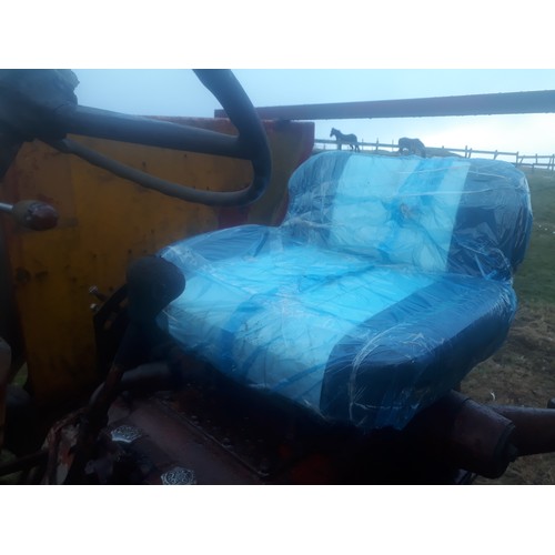 1751 - International 634 tractor. Starts and runs well. Low hours, smokes on start up. Vendor says prior to... 