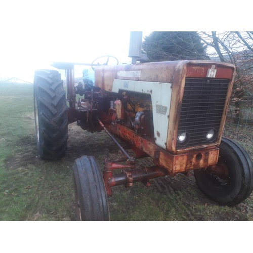 1751 - International 634 tractor. Starts and runs well. Low hours, smokes on start up. Vendor says prior to... 