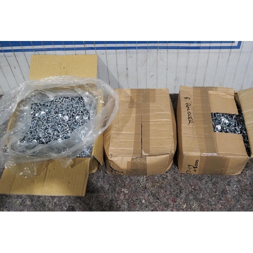 552 - 3 Boxes of self drilling screws