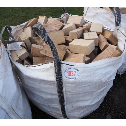 1037 - Bag of hardwood offcuts