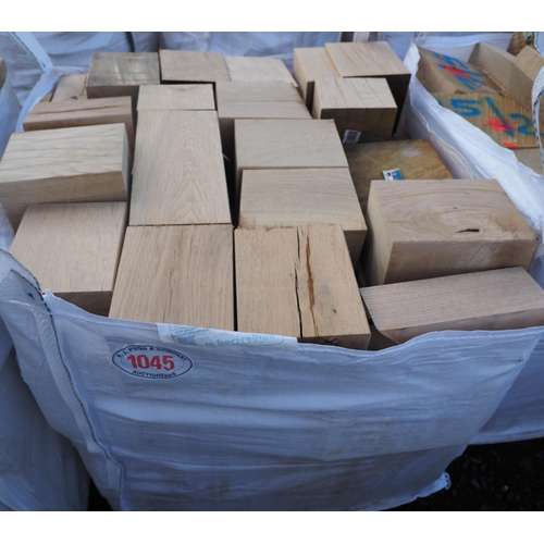 1045 - Bag of hardwood offcuts