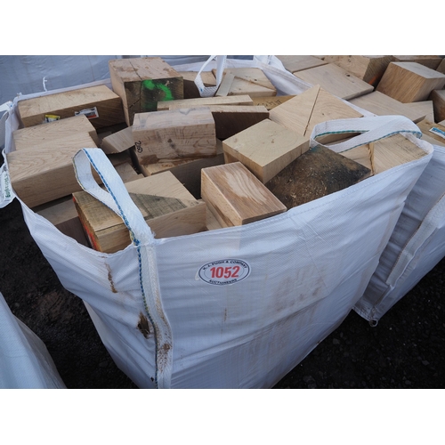 1052 - Bag of hardwood offcuts