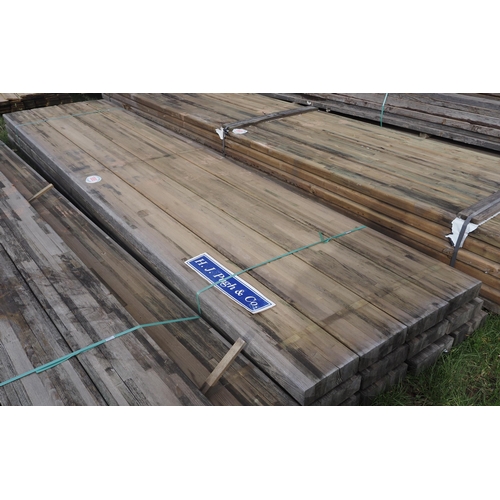 888 - Laminated softwood 3.9m x 230mm x 70mm - 12