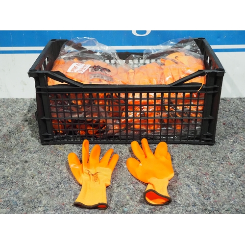 604 - 48 Pairs of rubber latex gloves L