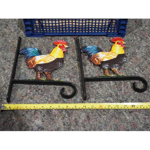 653 - 2 - Cockerel hanging brackets