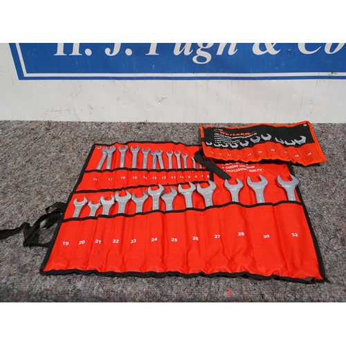 687 - 2 Sets of spanners, 25pc and 10pc