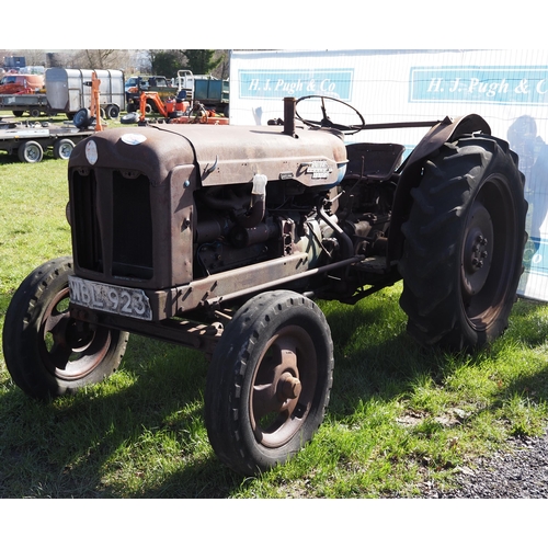 1488 - Fordson Power Major tractor. Barn find. Reg. WBL 923