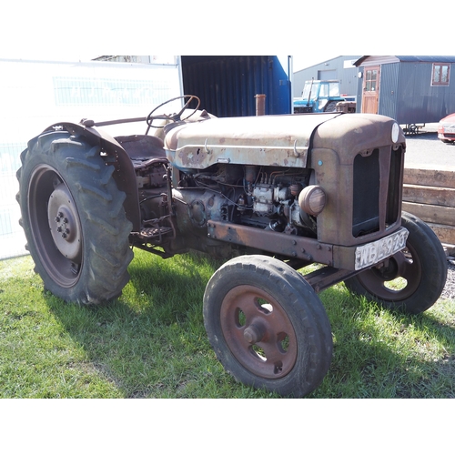 1488 - Fordson Power Major tractor. Barn find. Reg. WBL 923
