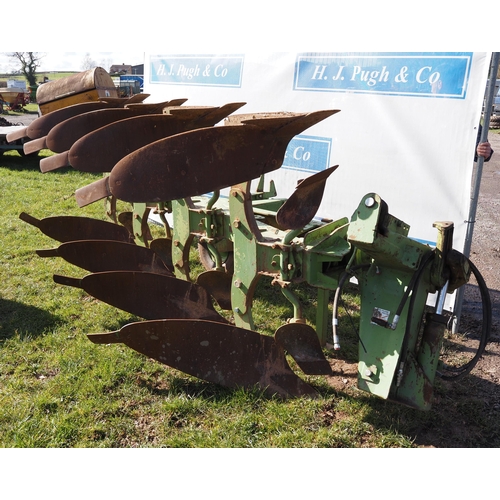 1528 - Dowdeswell 4 furrow reversible plough. Straight and good condition
