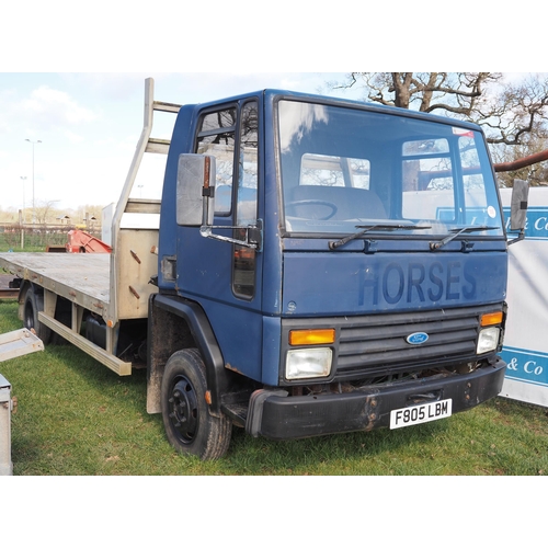 1555 - Ford 20ft flat bed lorry. Reg. F805 LBM. V5 and keys in office