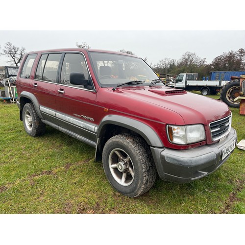 1757 - Isuzu Trooper Citation DT long wheelbase truck. 3L Diesel. Runs and drives. MOT till 13/11/23. Reg. ... 