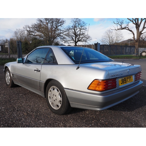 432 - Mercedes SL 300-24, 1992. 2960cc.
Runs and drives. Electric Hood in good condition, full MOT history... 