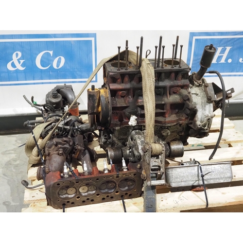 481 - MG Metro turbo engine and gearbox c/w manifold and turbo. Head removed for inspection