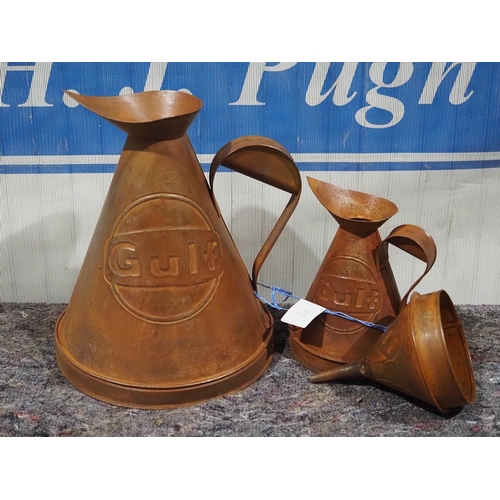 488 - Modern oil pourers and funnel with Gulf logo