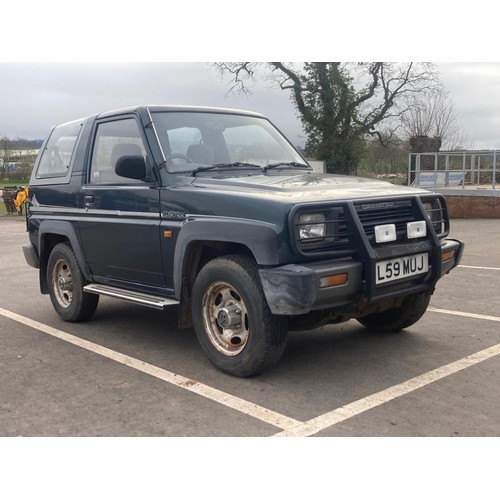 434 - Daihatsu Sportrak 1.6 petrol. 1993. Starts and runs. 4WD Works fine. Been stood for many years. Need... 