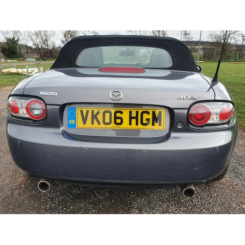 434A - Mazda MX5 Convertible, 2006, 1798cc.
Runs and drives, MOT until 03/05/23, showing only 42,000 miles,... 