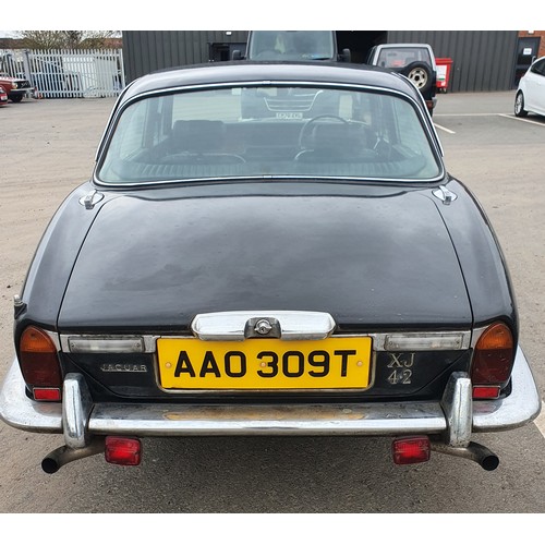 435 - Jaguar XJ6. 1978. Fitted with a Rover 3500 engine, engine runs but no fuel supply fitted. Reg. AAO 3... 