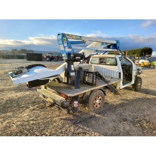 503 - Toyota Hilux 4x4, 2014 2.5td rolling chassis with CPL A314 access platform.
No engine or gearbox and... 