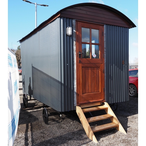 642 - Shepherds hut 4.2 x 2.2m. Steel box section with turntable. Drawbar with tow hitch.  Fully insulated... 