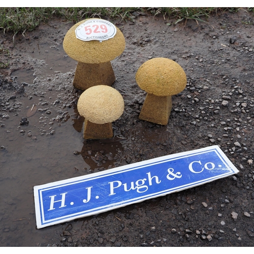 529 - Cotswold stone mushrooms - 3